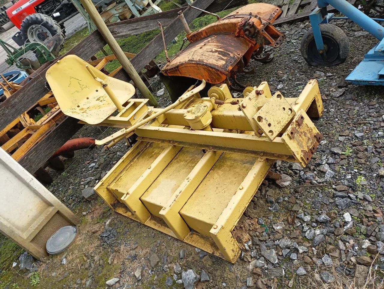 Roçadeira traseira de micro trator Tobata /tobatta 