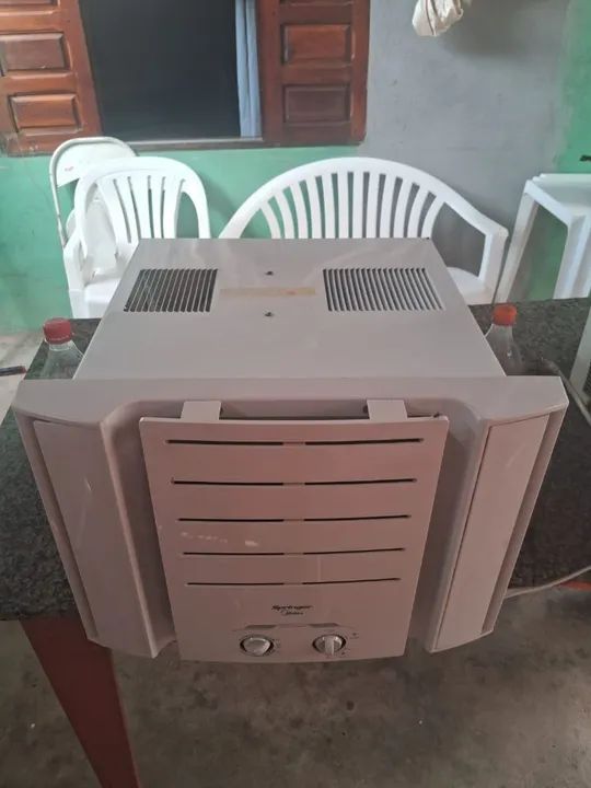 Vendo esses 2 ar condicionado de 10.000btus  - Foto 4