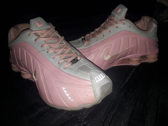 Nike shox cheap rivalry homme rose