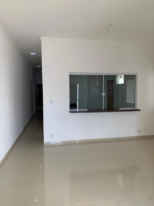  Casa 3/4 sendo uma suite,localização exatamente próximo Ayrton Senna e fraga maia - Foto 2