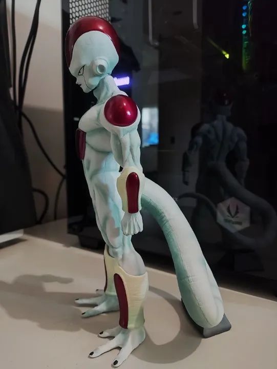 Boneco Freeza 24cm c/ 2 cabeças e 2 pares de mãos - Foto 2