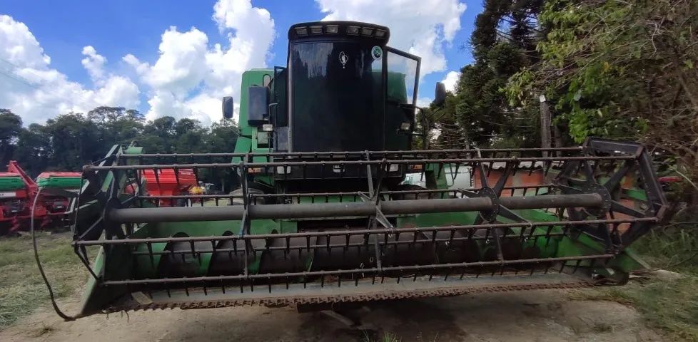 Colheitadeira John Deere - SLC 7200. Fabricação 1998 - Foto 3