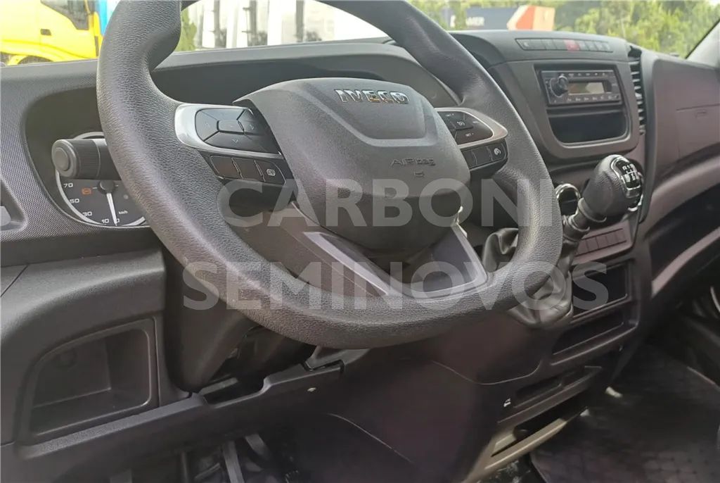 IVECO DAILY 35-160 LONGO E6 4X2 2022/2023 - Foto 9