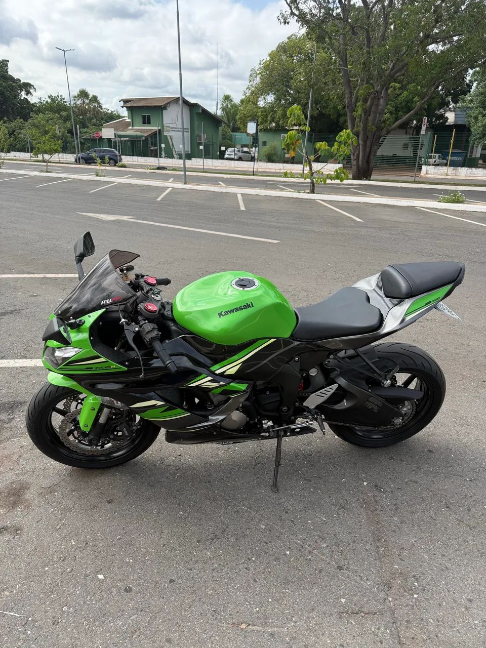 チャリ Kawasaki Zx-6r 636cc 2013 - 1458935872 | OLX