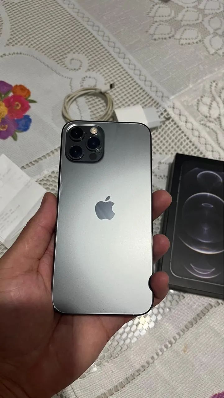Vendo IPhone 12 Pro 128Gb - Celulares e Smartphones - Região dos