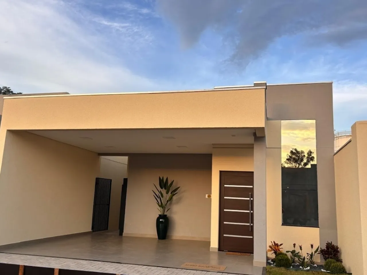 Condomínio Império da Mata 3 quartos sendo 1 Suíte e 1 Demi Suíte Jardim Imperial - Cuiabá