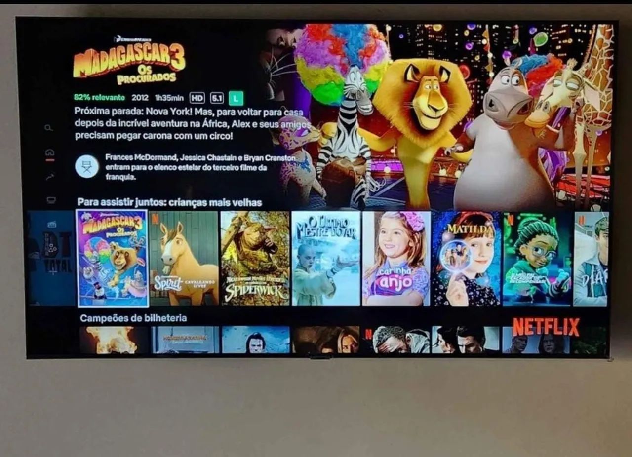 Smart tv 43 UHD 4K Crystal Borda infinita aceito cartão faço entrega  - Foto 2