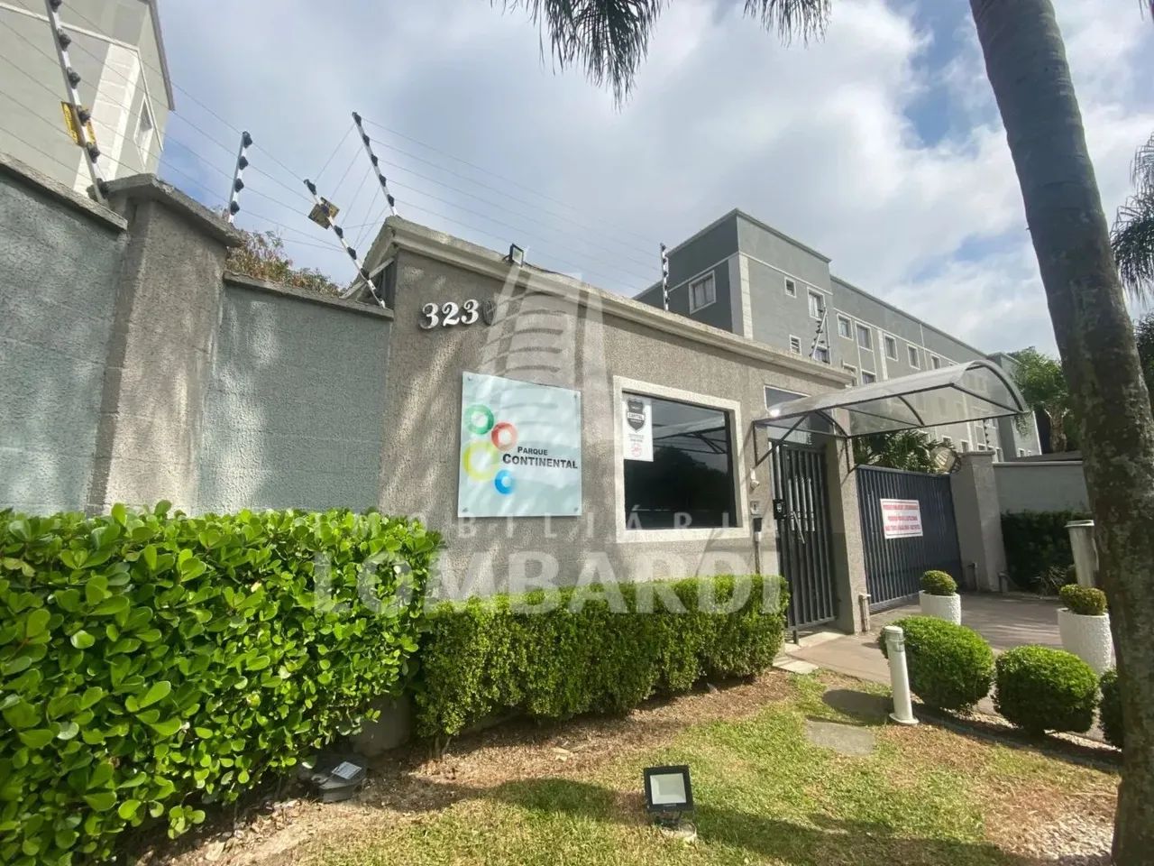 Apartamento com 2 quartos para alugar por R$ 1200.00, 54.00 m2 - UMBARA - CURITIBA/PR