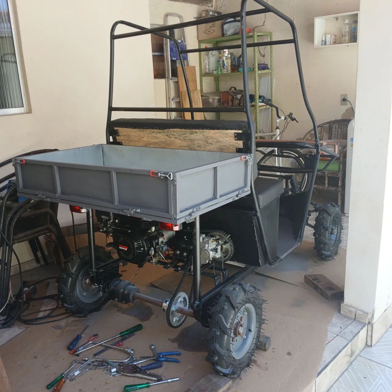 UTV mini sem o motor.