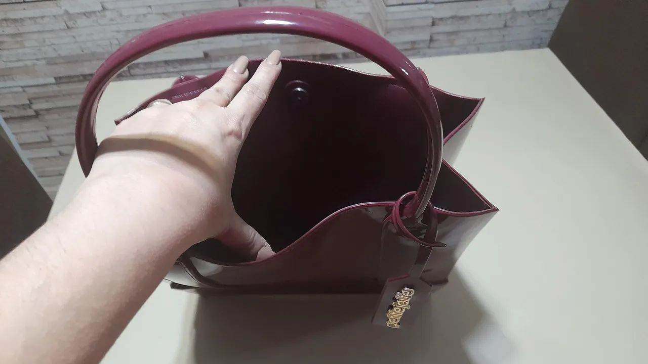 Vendo Bolsa Petite Jolie Original Seminova  Cor Vinho - Foto 3