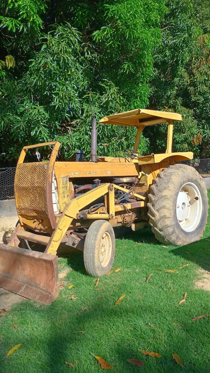 Trator cbt
