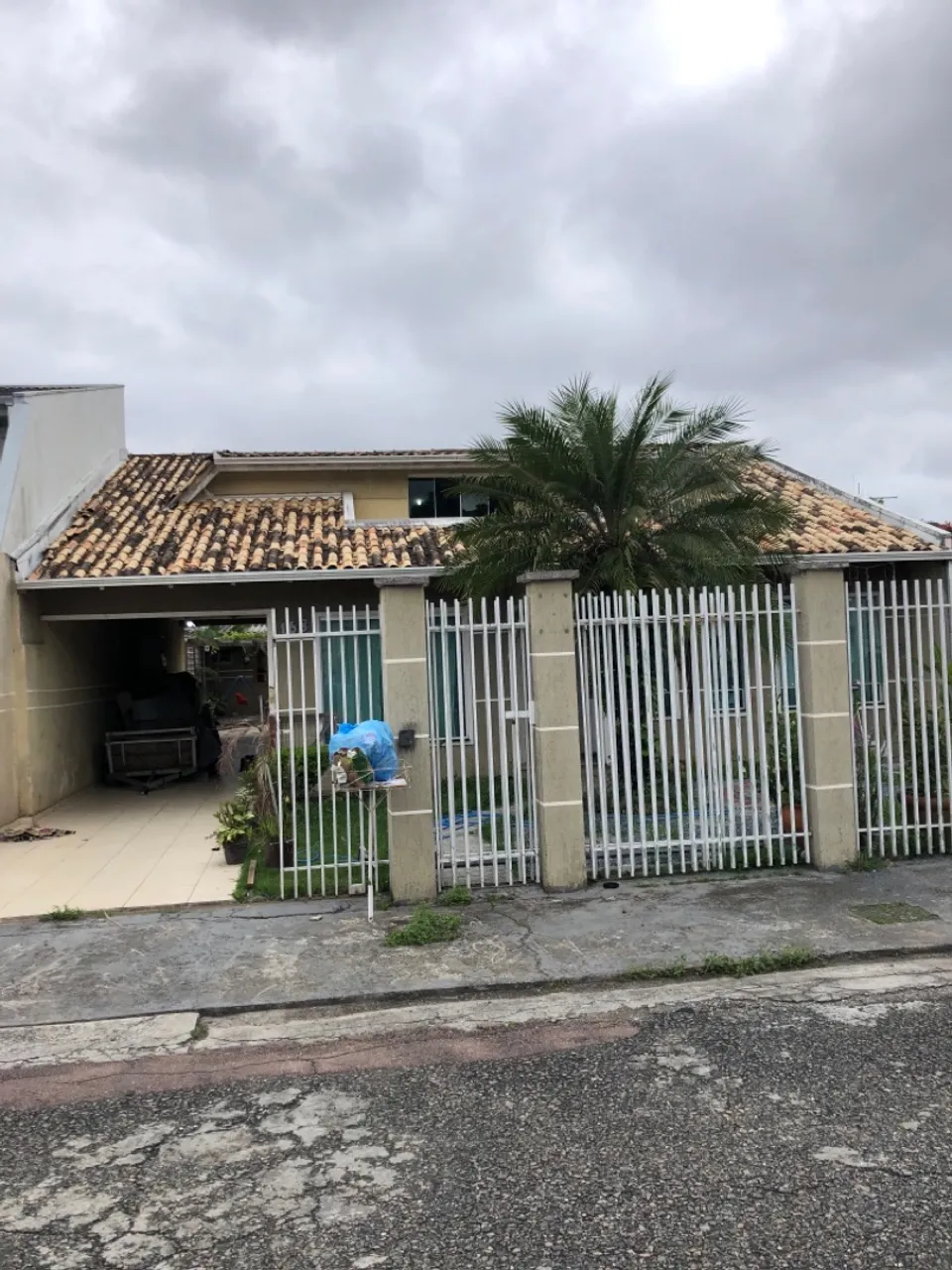 Imóveis para alugar - Bacacheri, Boa Vista - PR | OLX