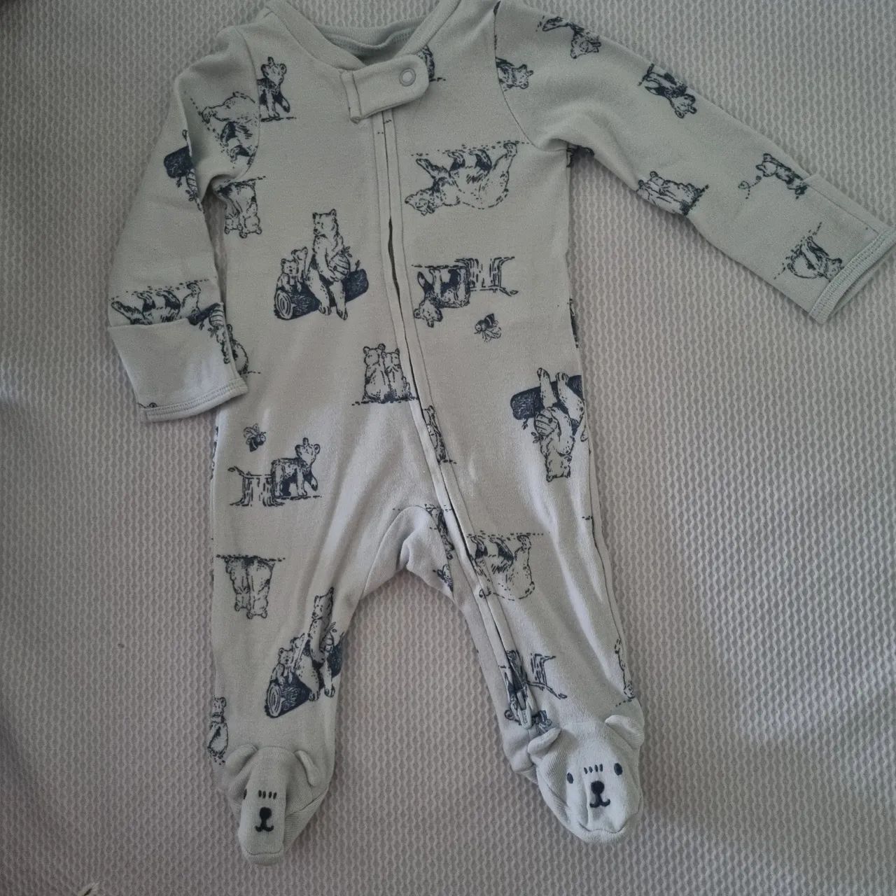 Macacão Bebê Urso da marca Carters - Tamanho RN