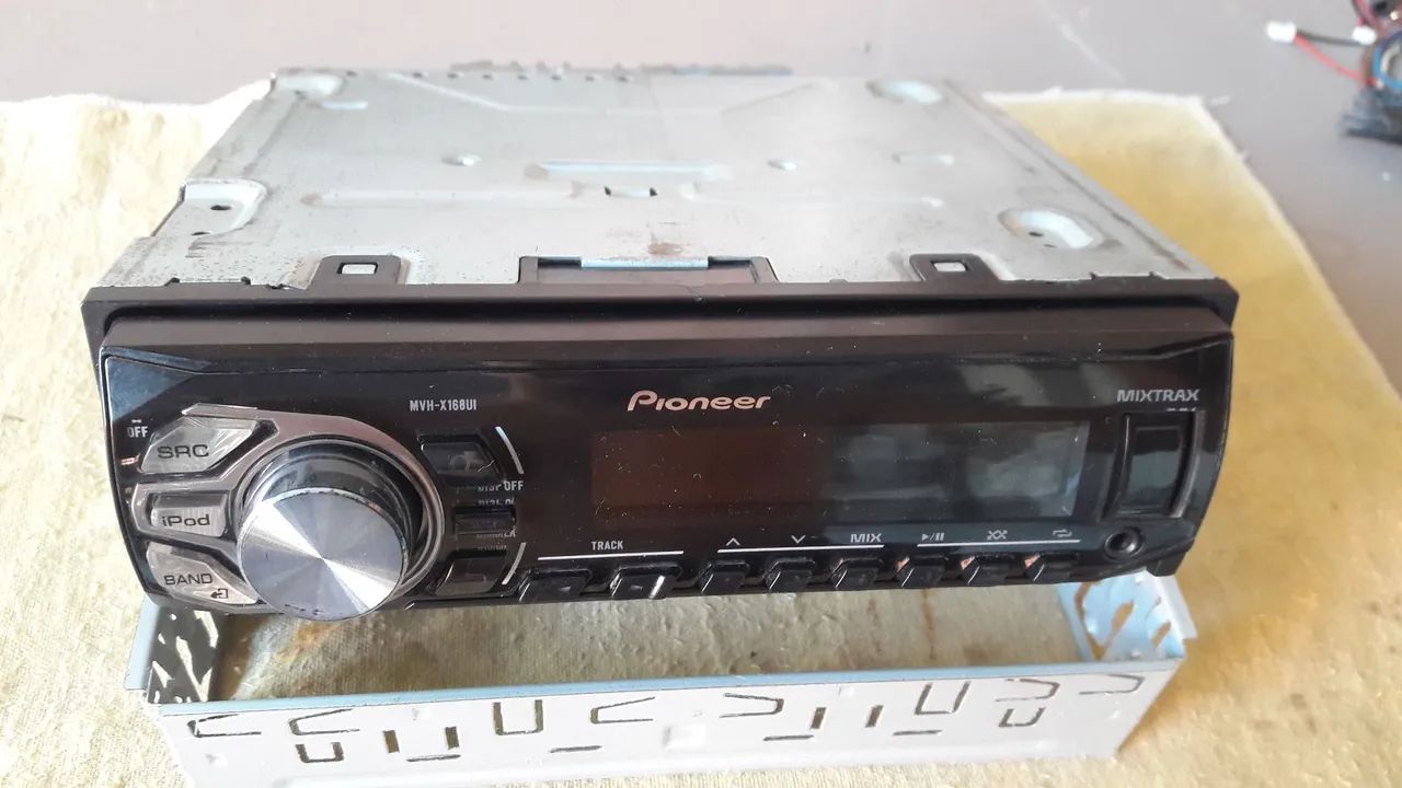 SOM PIONEER MVH 168UI