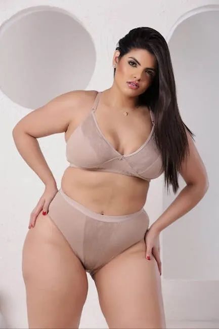 Vendas no atacado moda praia , moda íntima , jeans e moda íntima