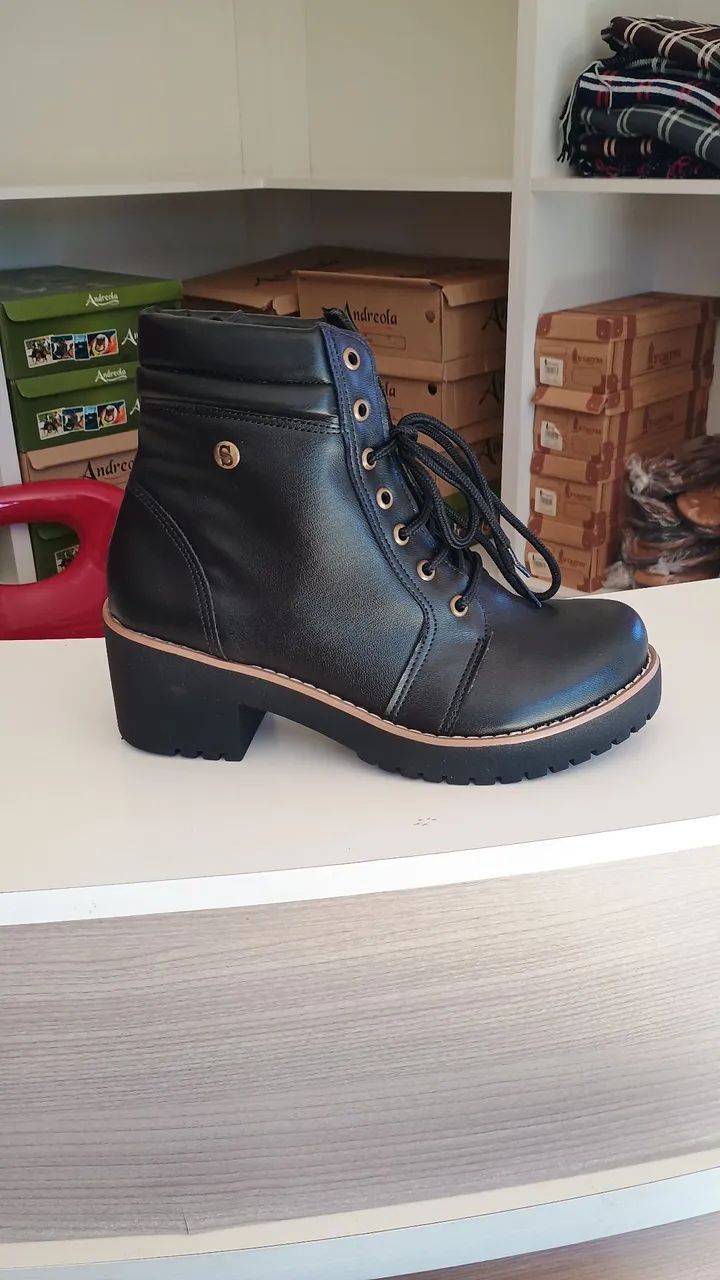 Botas Feminina,e coturno masculino  - Foto 3