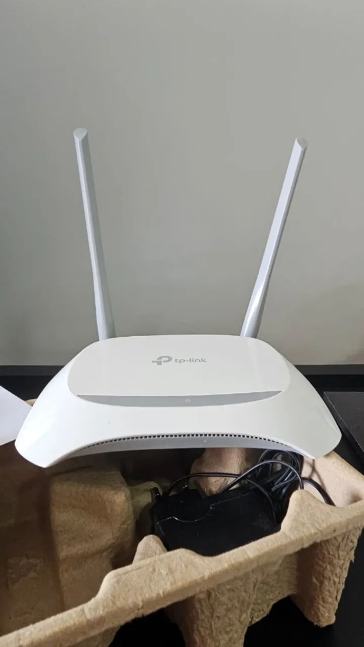 TP-Link 300Mbps Wireless Router63824108805761122