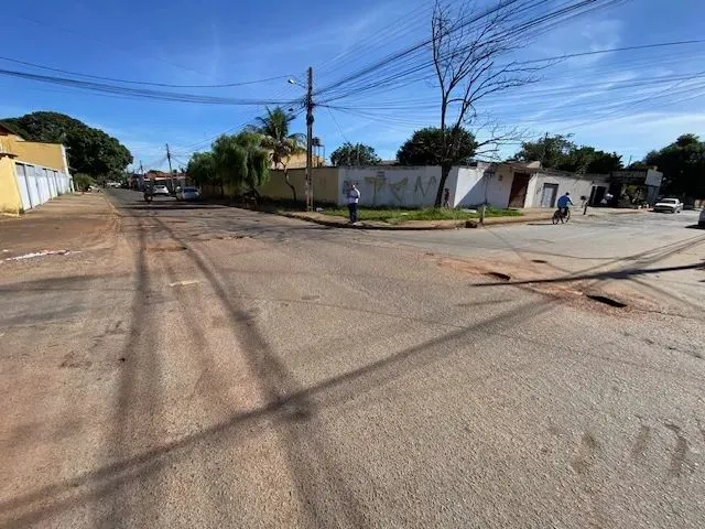 Lote de Esquina 469 m² Ideal p/ Construção de Kitnets Parque Trindade I, Aparecida de Go