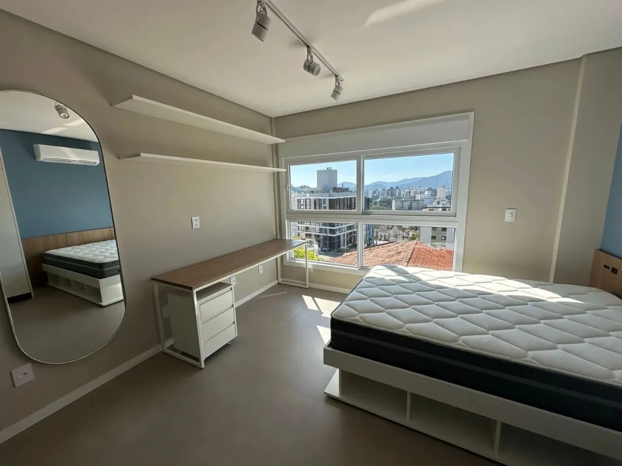 Studio mobiliado a venda no bairro Carvoeira - Florianópolis/SC