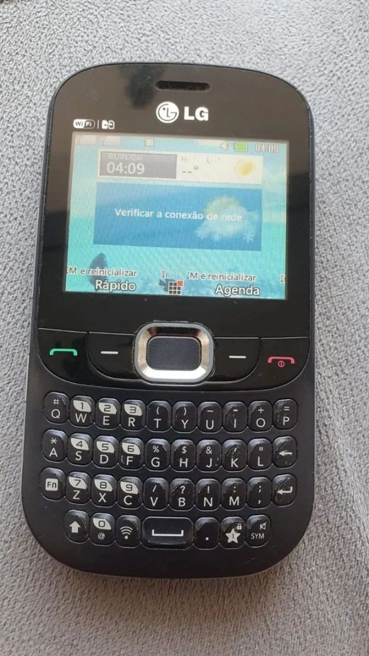 Celular LG C365 Desbloqueado com Teclado QWERTY - Wi-Fi e Câmera