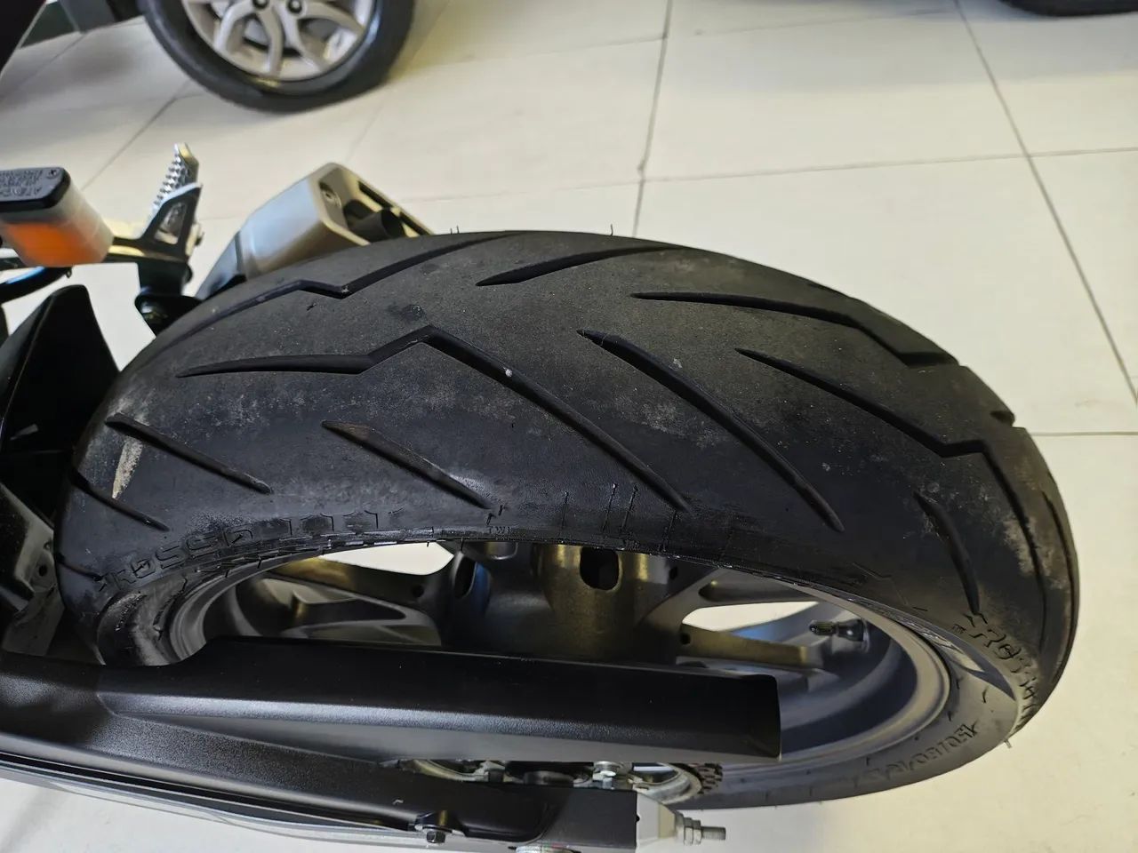 CB300F TWISTER ABS - Foto 6