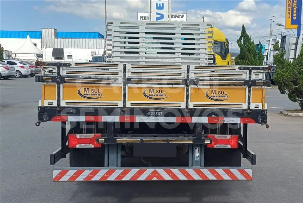 IVECO DAILY 35-160 LONGO E6 4X2 2022/2023 - Foto 4