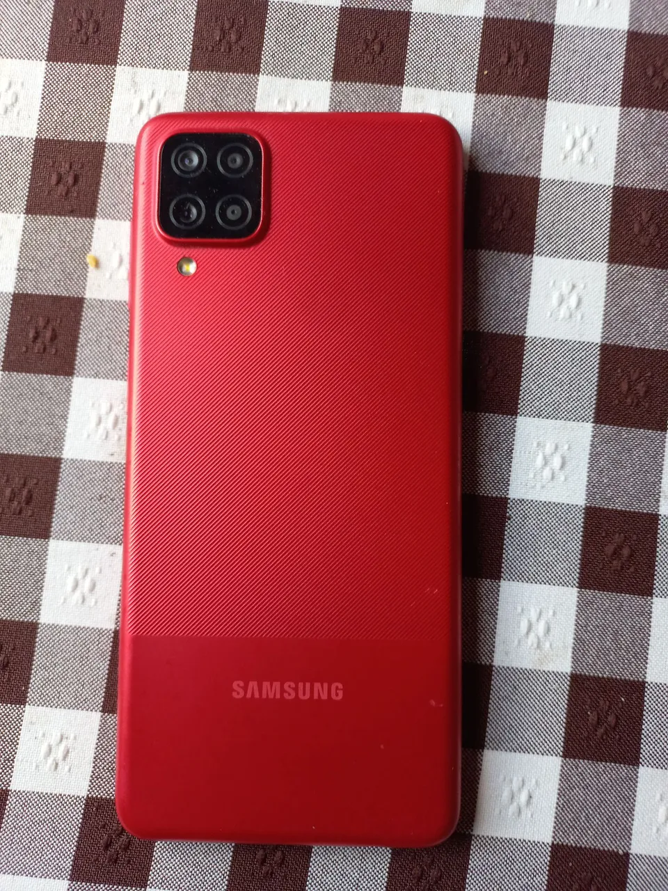 Samsung A12,semi novo,sem marcas de uso,disponível para teste