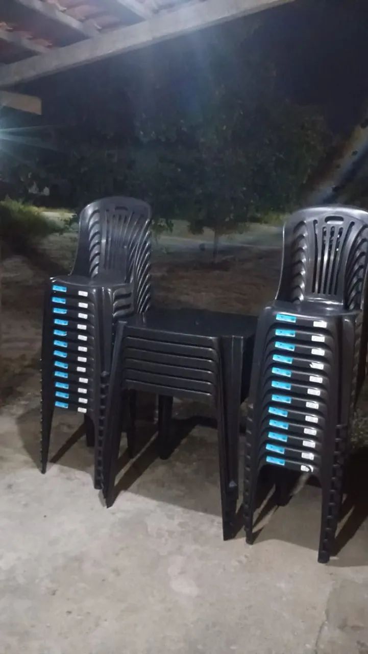 Mesas e cadeiras de plástico - Foto 3