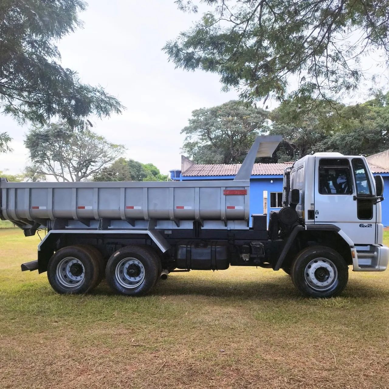 Caminhão caçamba Ford cargo 2422 ano 2010/11 - Foto 5