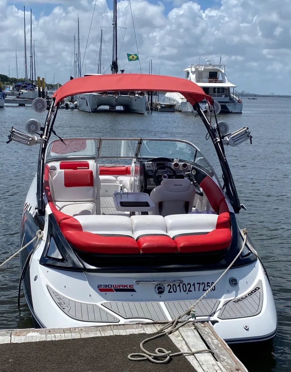Lancha Jetboat Sea-Doo Wake 230 - 2012 - Foto 4