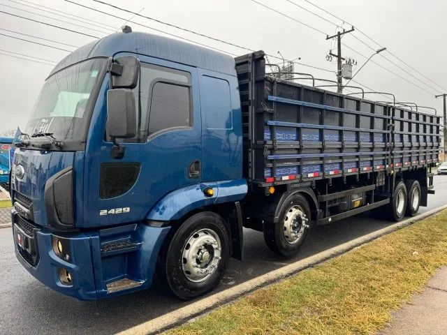 Ford Cargo 2429 8x2 2013 - Foto 2