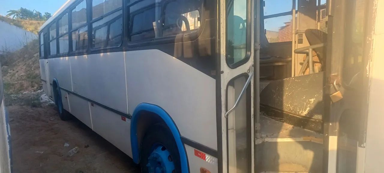 Ônibus bem conservado - Foto 3