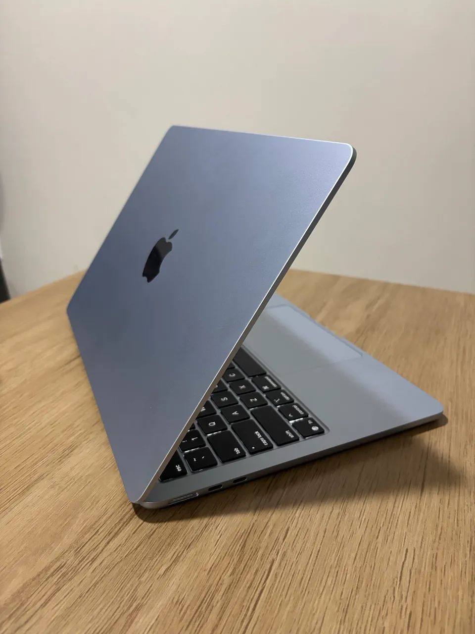 MacBook Air M4 13インチ US配列 16GB 512GB US配列キーボード】アップル(Apple) 13インチMacBook Air Apple M4