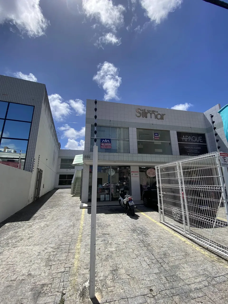 Sala para alugar na Galeria Silmar, bairro Salgado Filho