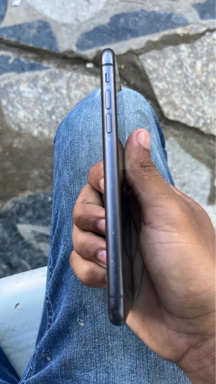 vende-se iPhone 11