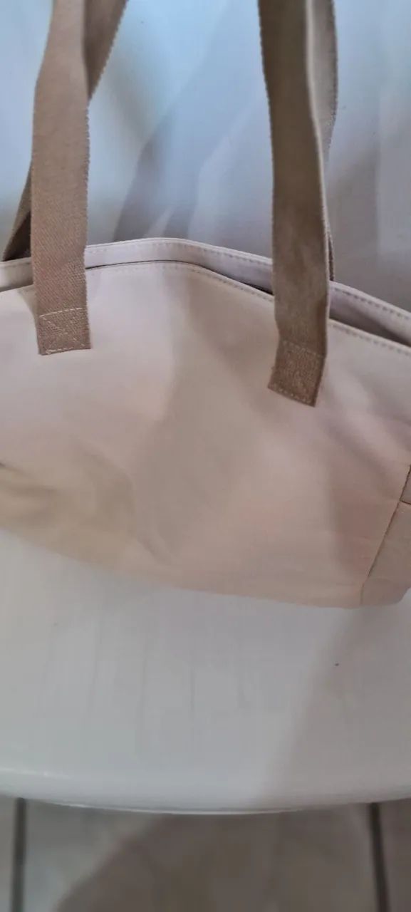 Bolsa de Mão Bege com Detalhes - Foto 2