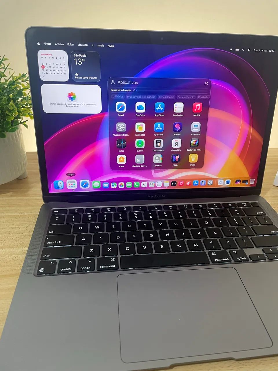 MacBook Air 2020 M1 - 8GB RAM / 256GB SSD - Lindo! - Notebooks