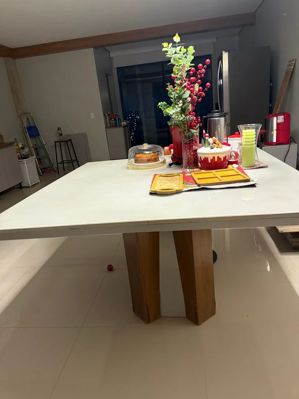 Table for 665153861376385123