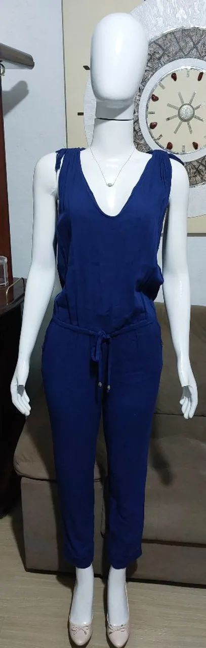 Macacão azul elegante