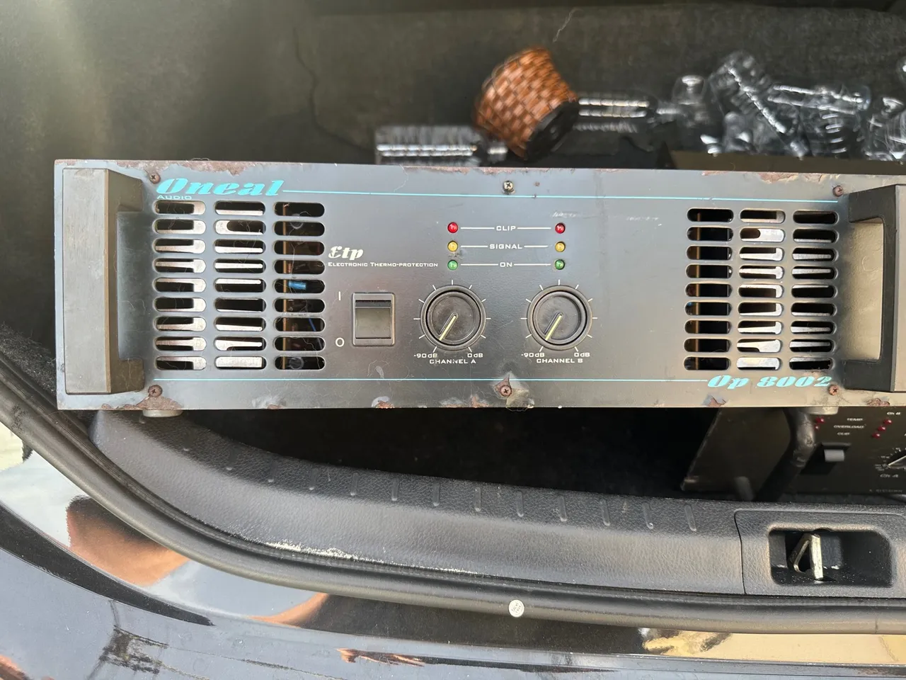 Amplificador Oneal Op 8002