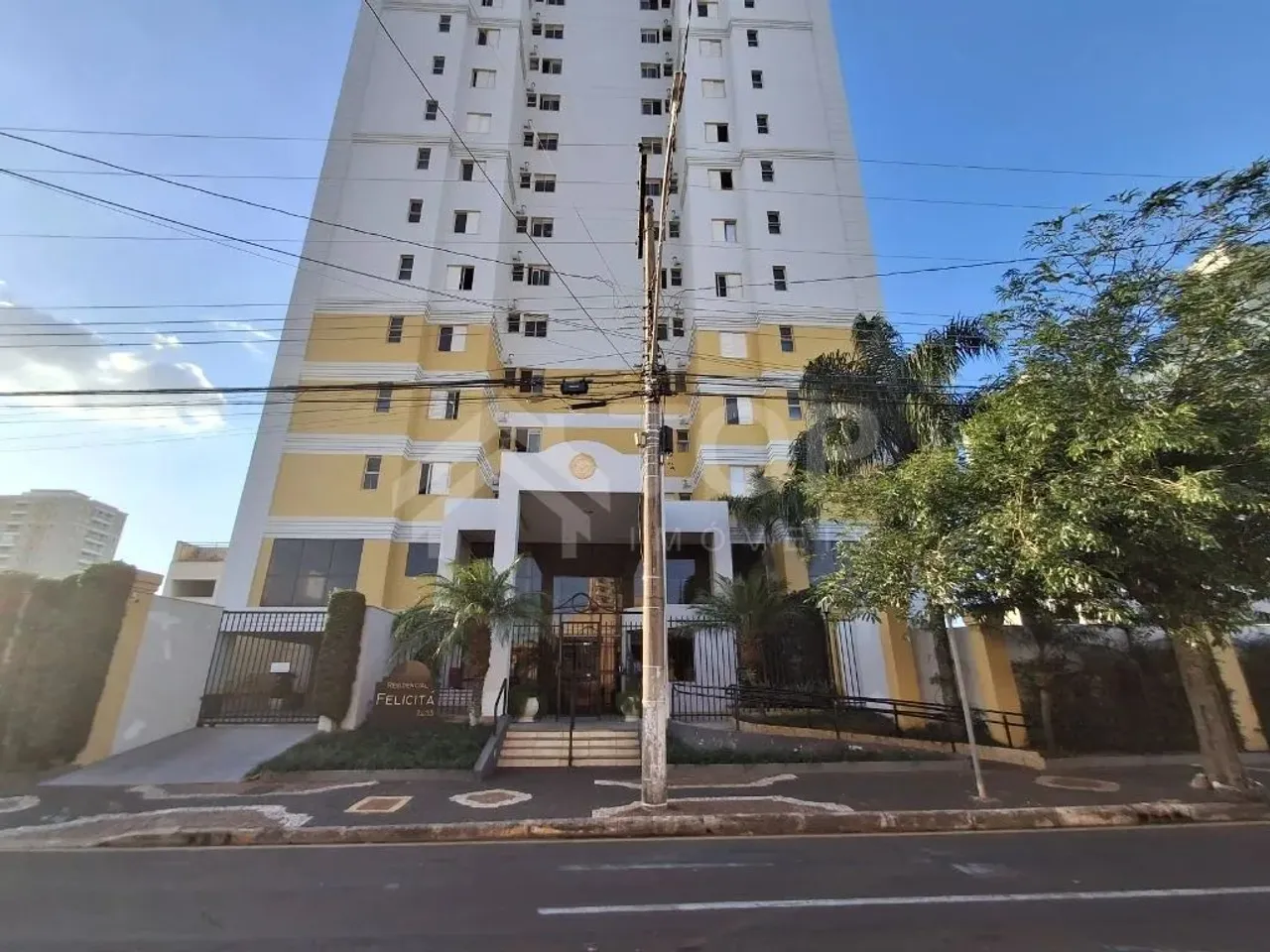 Excelente apartamento com 3 dormitórios no centro da cidade