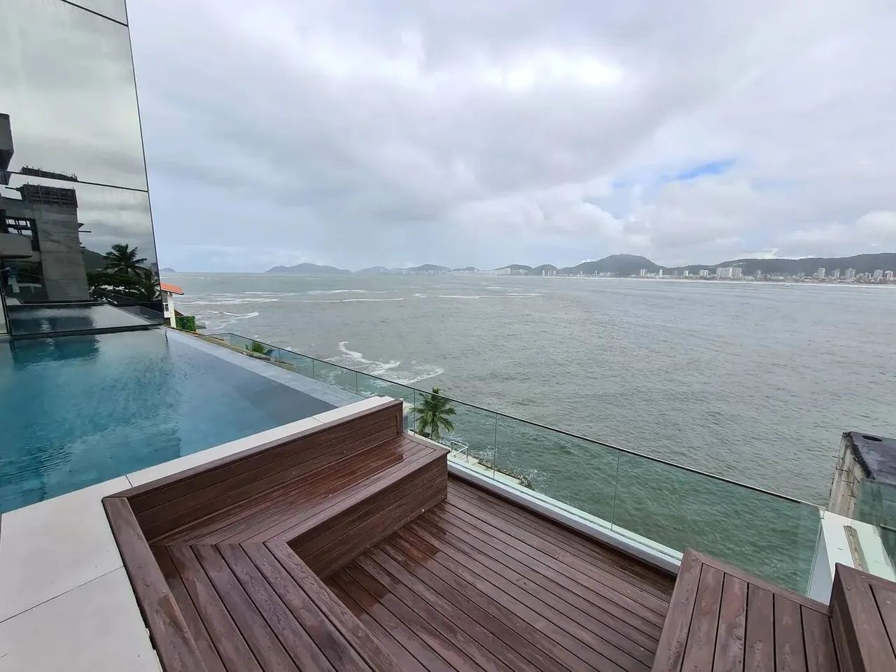 Casa Frente Mar Alto Padrão Península Guarujá SP - Foto 2
