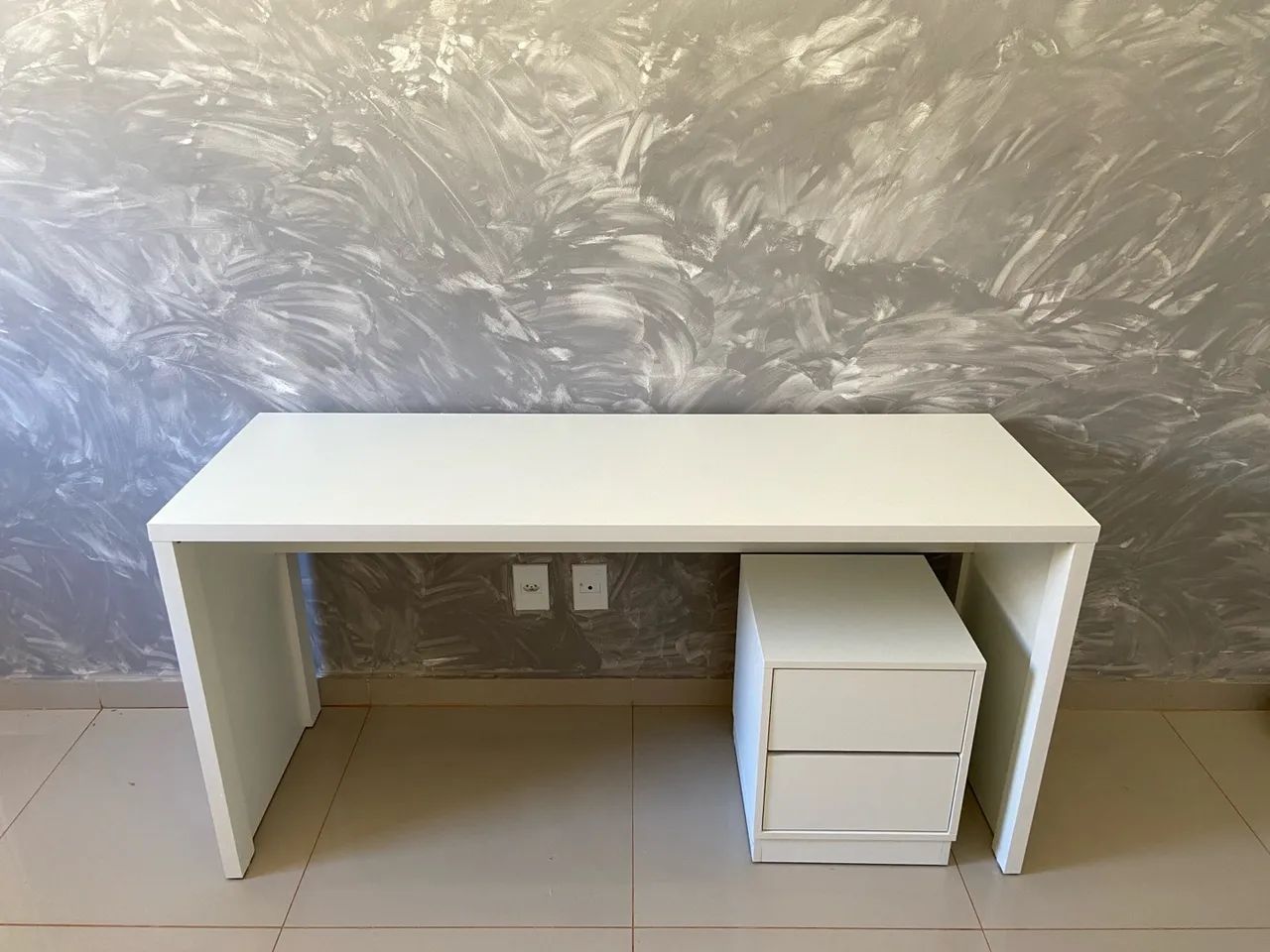 MESA DE ESCRITÓRIO 1,50m COM GAVETEIRO 2 GAVETAS 100% MDF - Foto 2