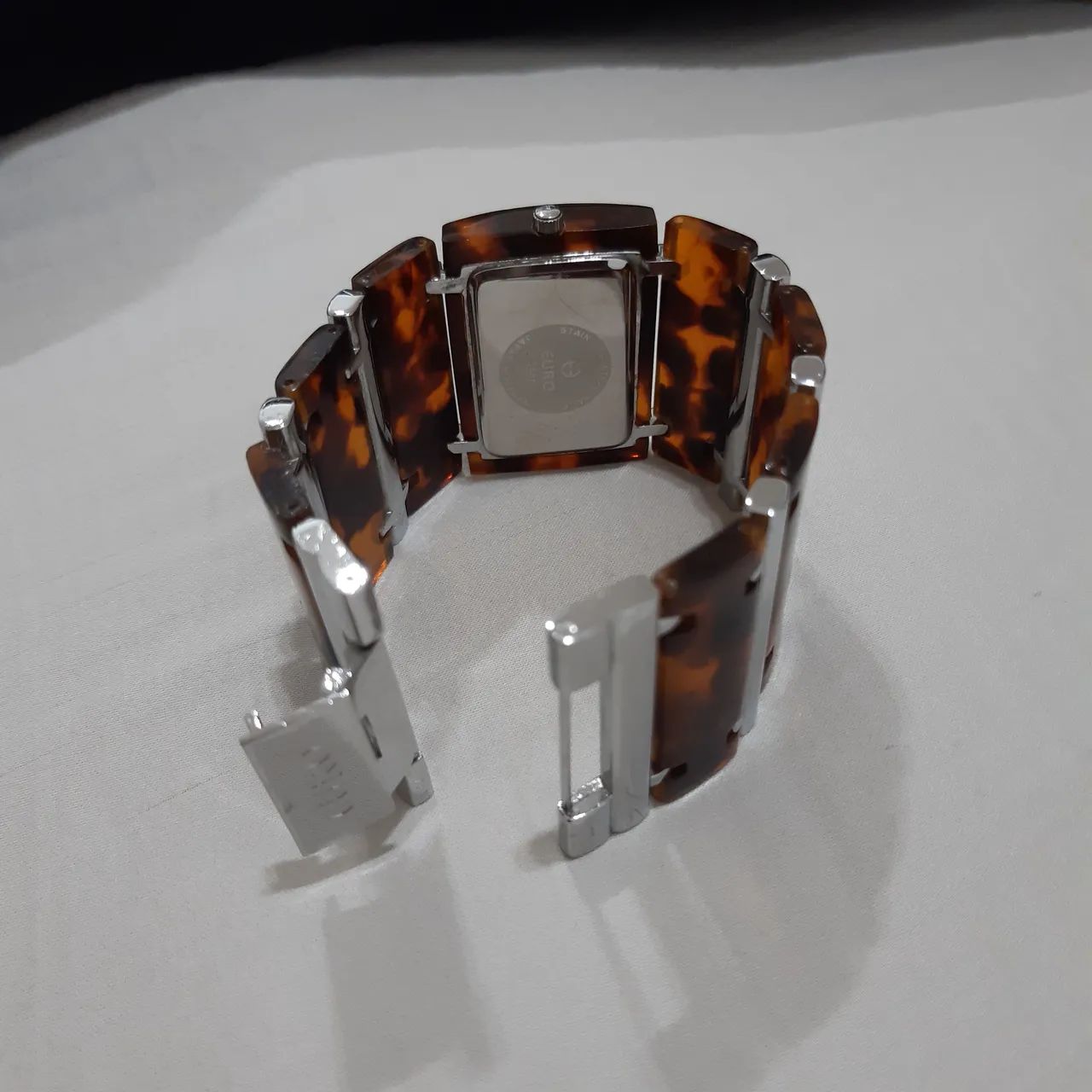 Relógio feminino EURO _ acabamento tartaruga e metal _ design diferenciado - Foto 3