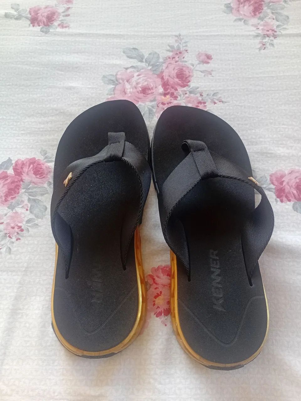 Sandália Kenner Original - Preto e Dourado - Foto 3