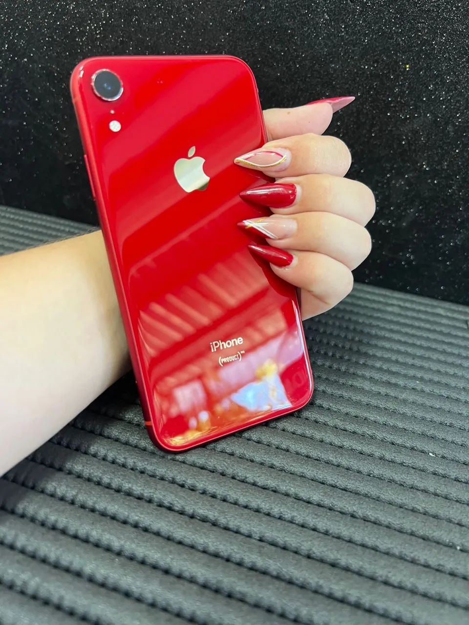 IPHONE XR ?VERMELHO 128GB ?90% R$1.099,00 - Celulares e