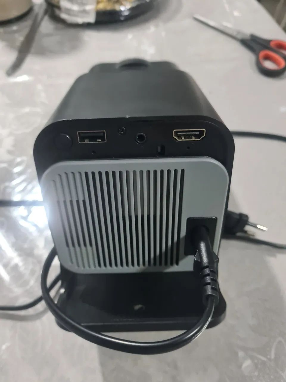 Projetor com Wi-Fi e Bluetooth 64595627662210121