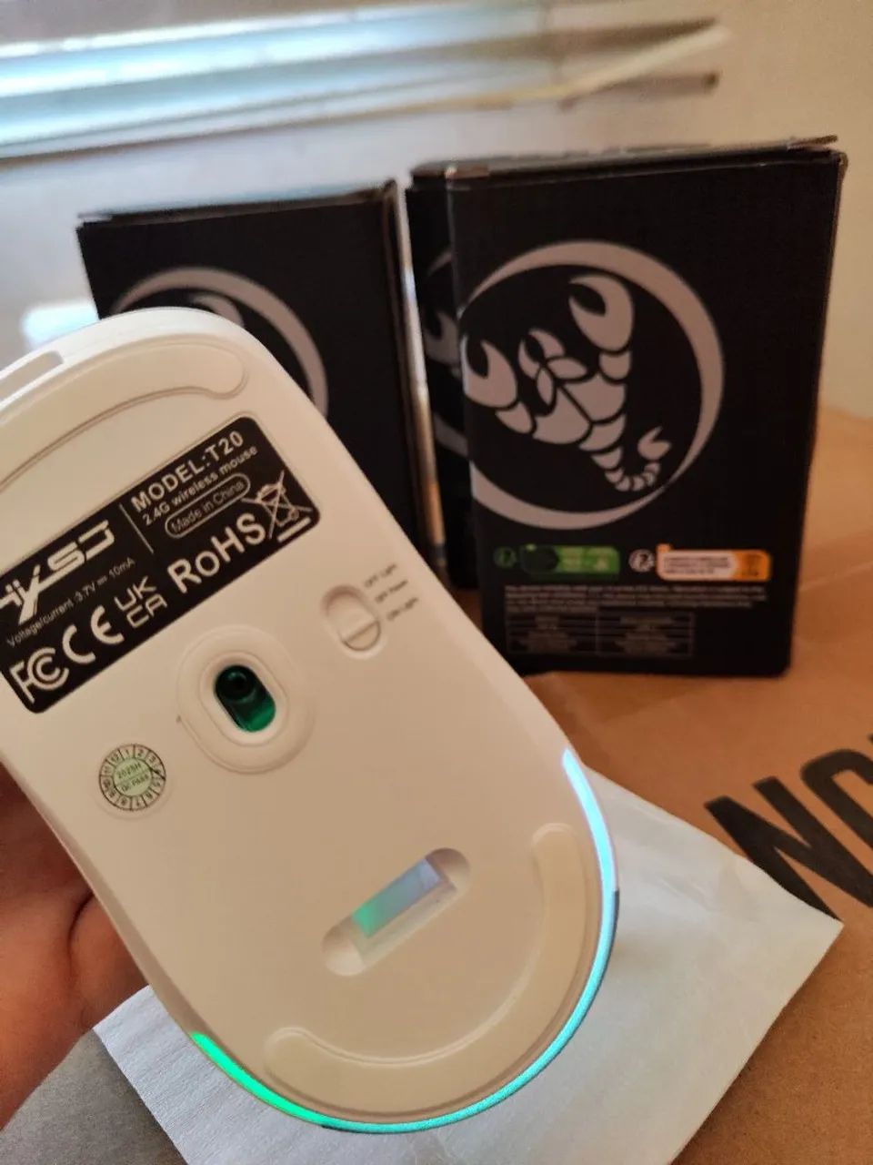 Mouse Gamer Sem Fio - Novo na Caixa - Foto 4