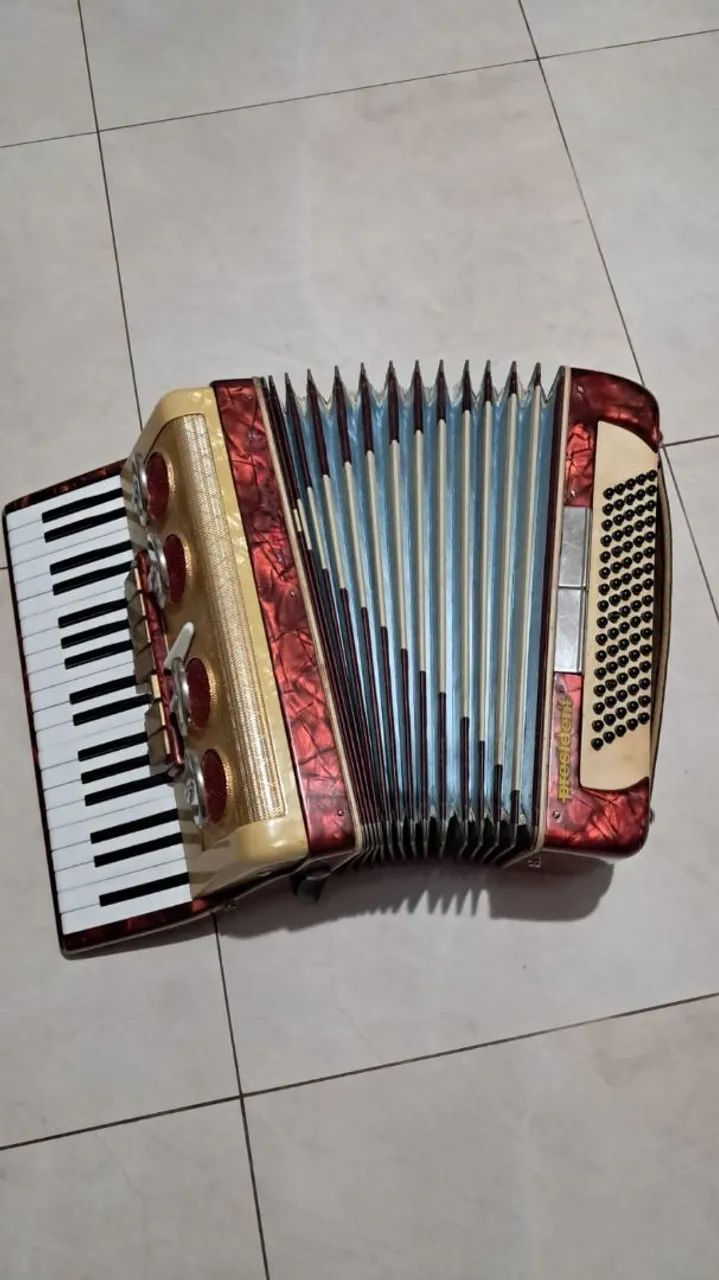 Acordeon veronese 80 baixo 