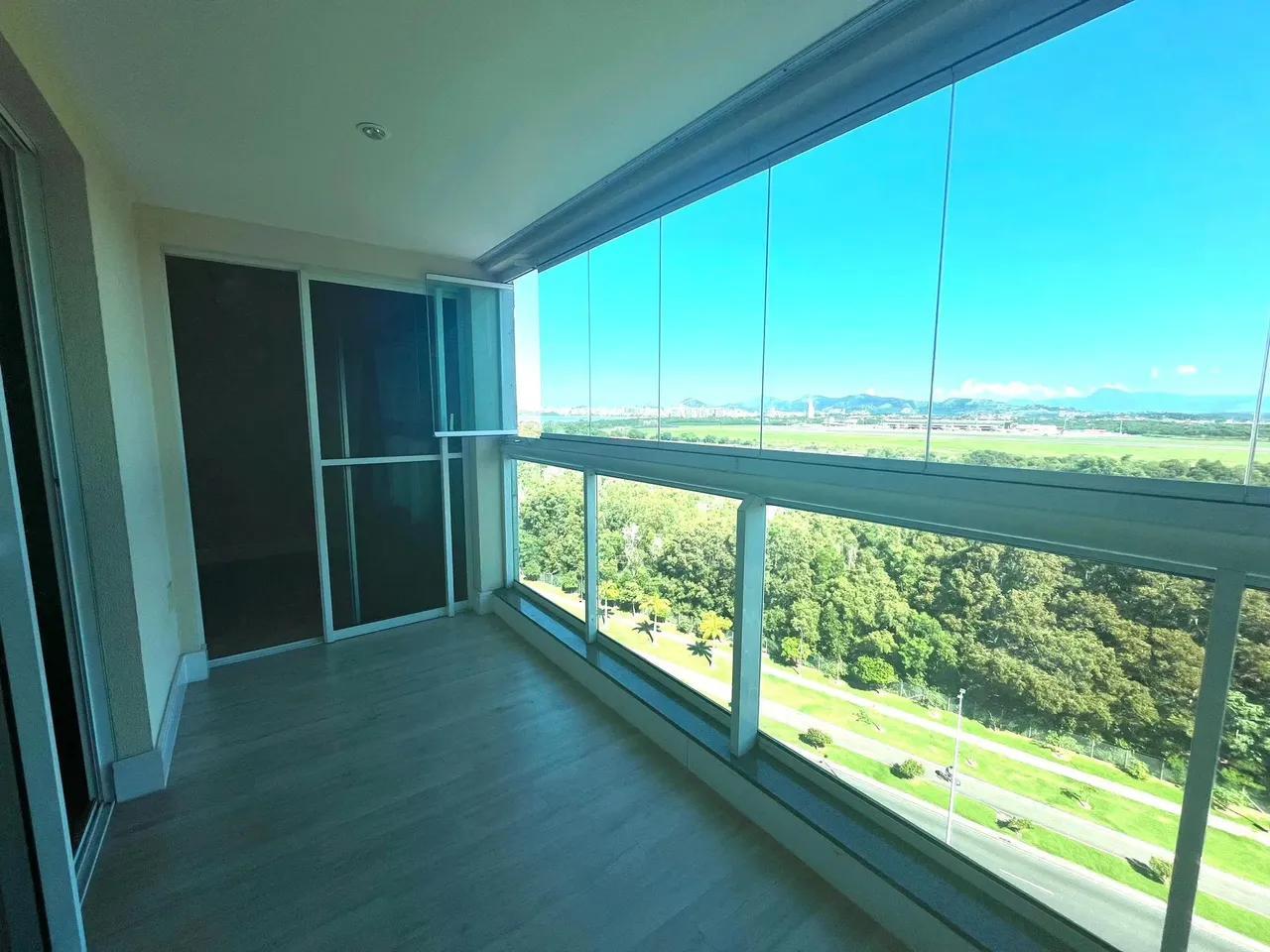 Imóvel à venda em Vitória-ES: Apartamento de 2 quartos com suíte em Jardim Camburi, La vit